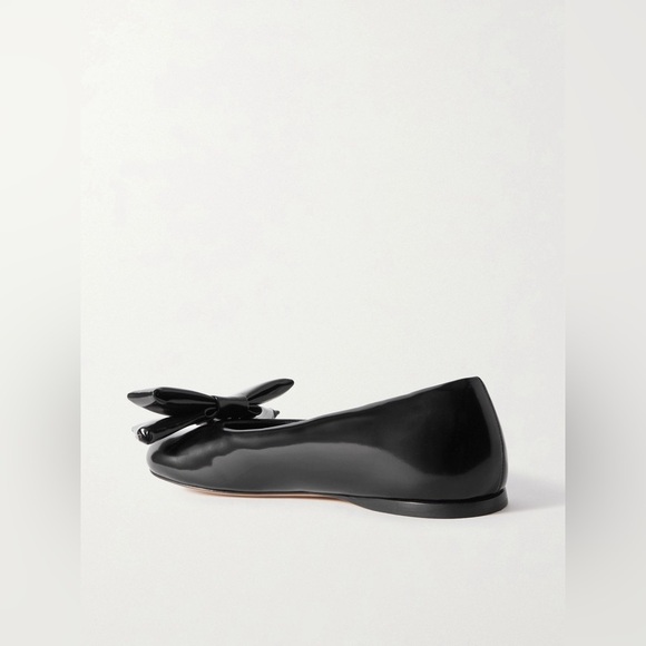 Loewe Black Patent Leather Bow Flats
Size: 37 (US 7) - Picture 9 of 11